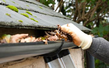 gutter cleaning Owmby, Lincolnshire